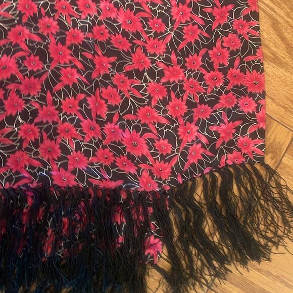 Vintage 100% silk woman's Floral Red and Black Scarf - Picture 8 of 11